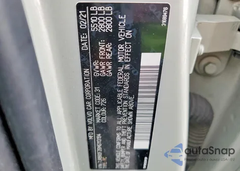 2021 Volvo S60 T8 Recharge R-Design z USA, uszkodzony, nr VIN 7JRBR0FZ6MG113194